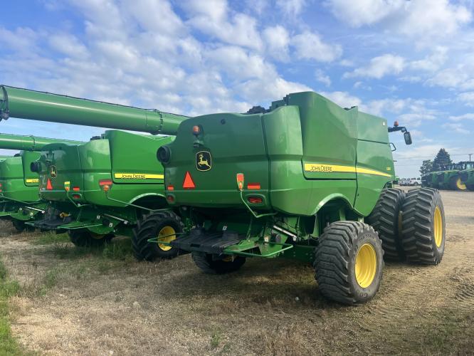 John Deere S680