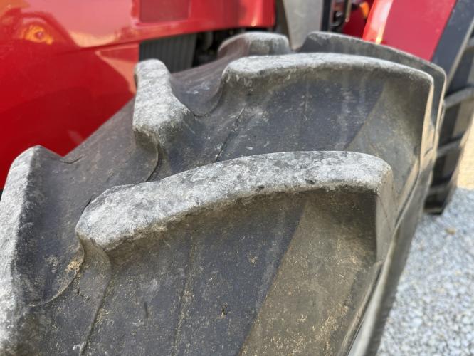 Massey Ferguson 4710