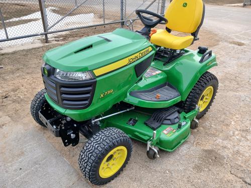 2024 John Deere X739