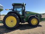 John Deere 8R 230