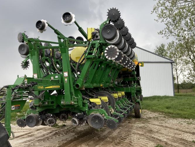John Deere 1795