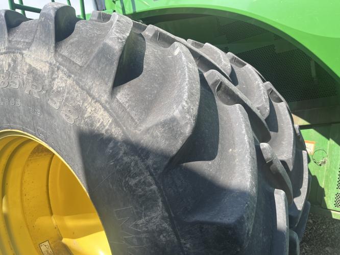John Deere S680