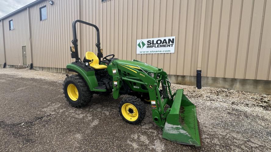 John Deere 2032R
