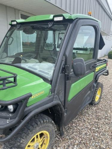 John Deere XUV835R Premium Cab