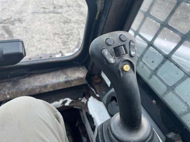 Bobcat S100