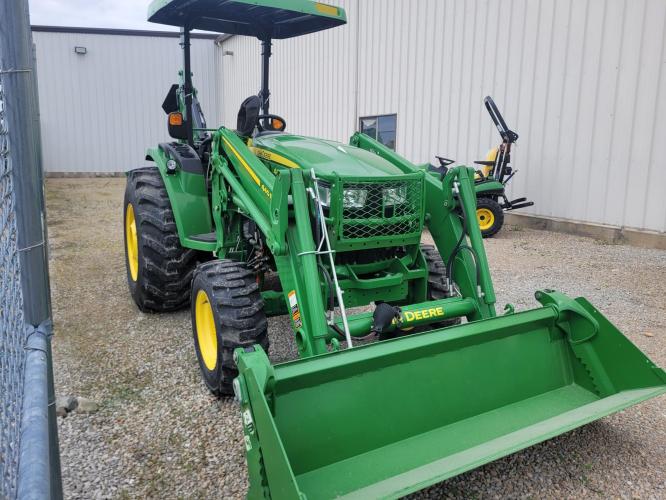 John Deere 4052R