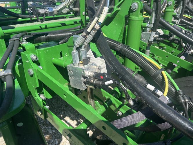 John Deere 1775NT
