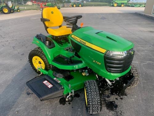 2024 John Deere X739
