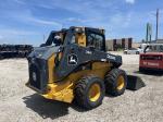 John Deere 334 P