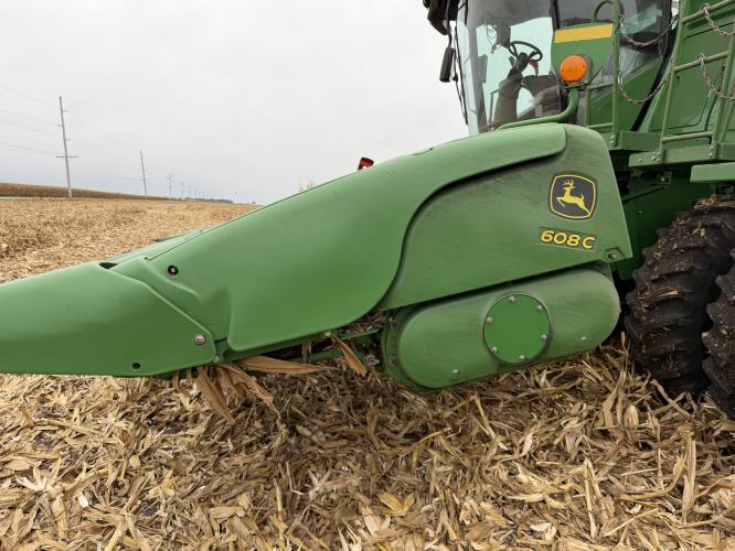 John Deere 608C