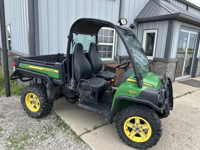 John Deere XUV 825I GREEN