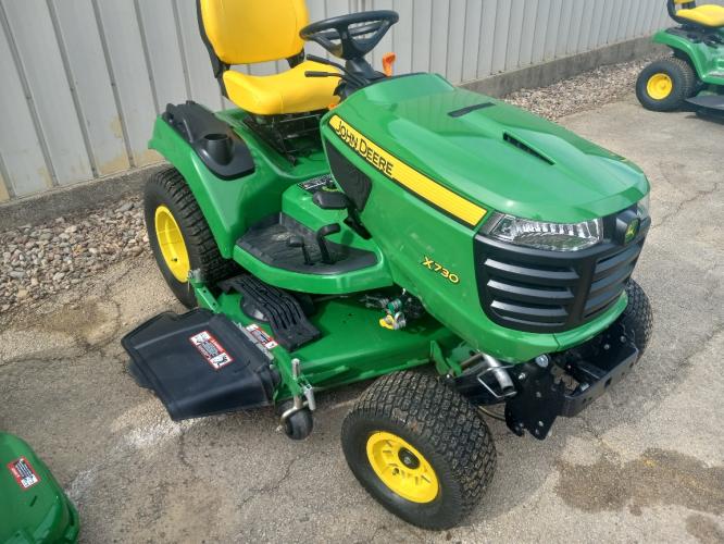 John Deere X730