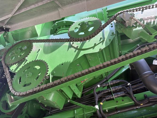John Deere S790