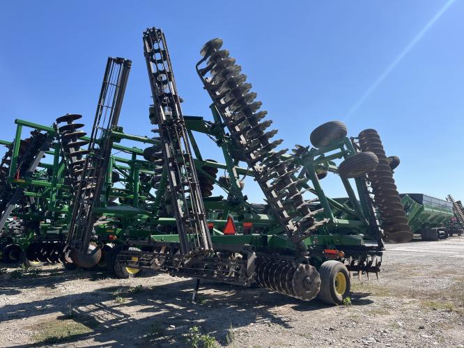 John Deere 2623VT
