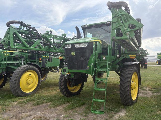 John Deere 412R