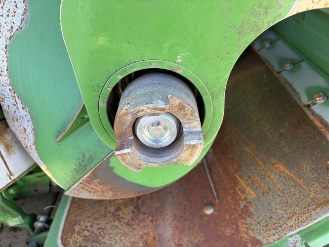 John Deere C12F