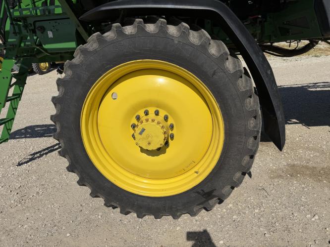 John Deere 412R