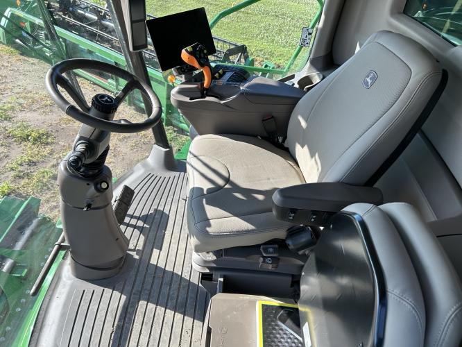 John Deere S790