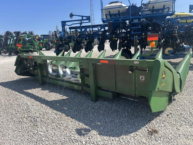John Deere 708C