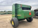 John Deere 569
