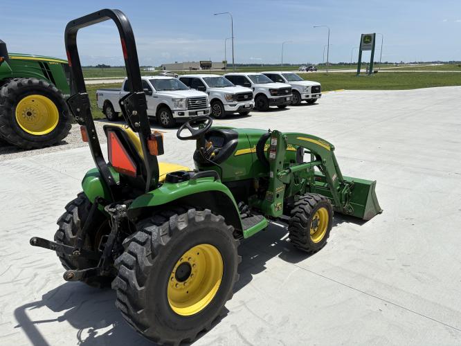 John Deere 3720