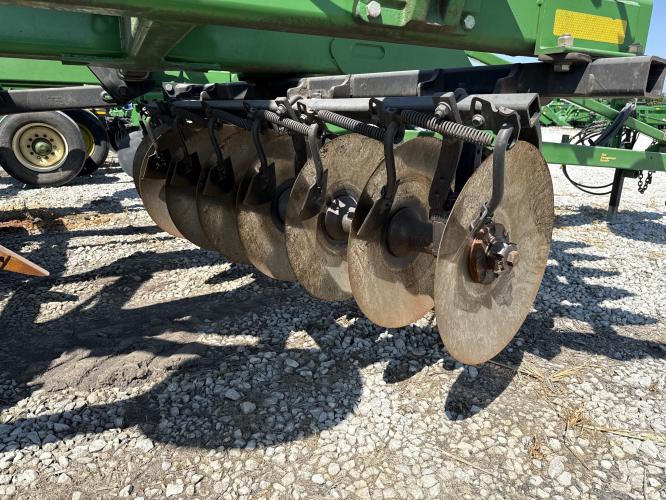 John Deere 2720