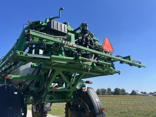 John Deere 616R