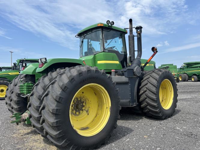 John Deere 9300