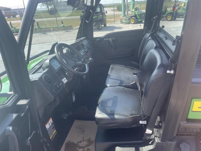 John Deere XUV 835M