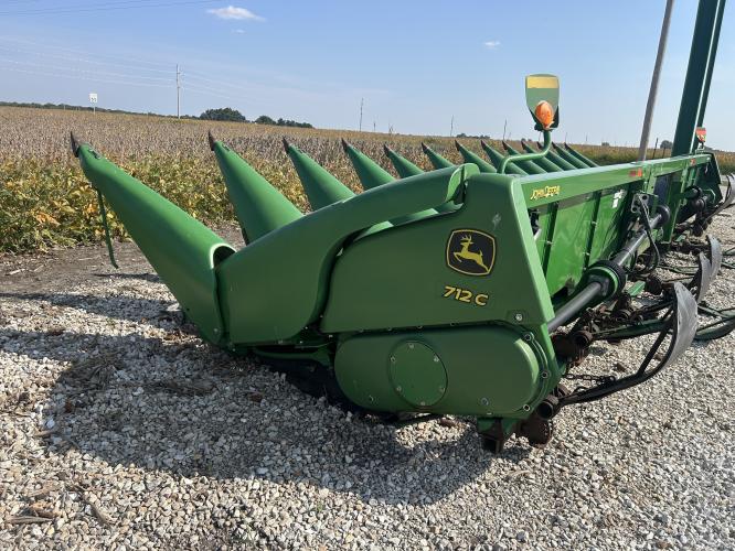 John Deere 712C