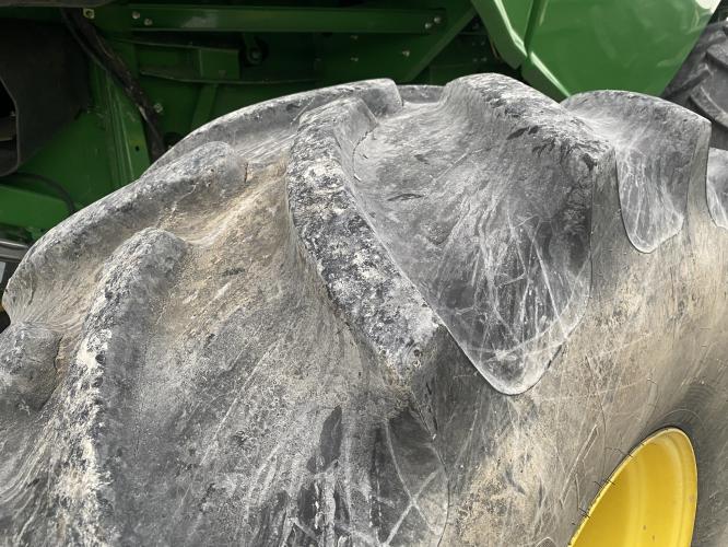 John Deere S680