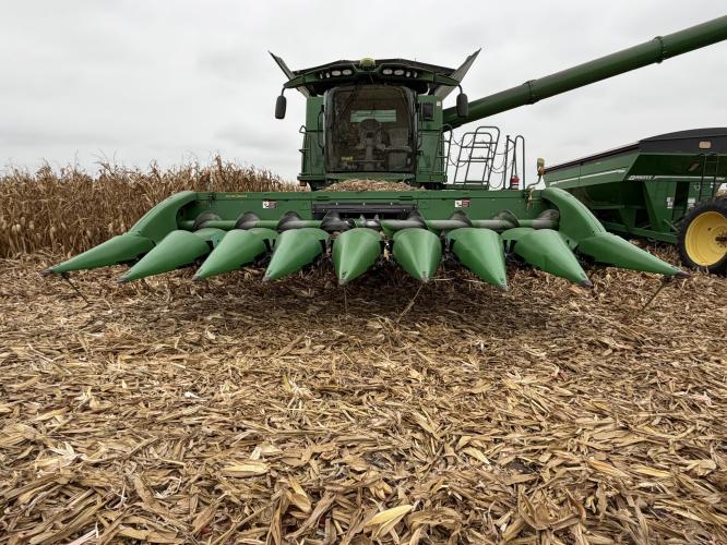 John Deere 608C