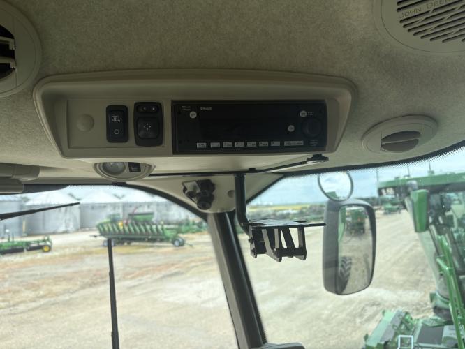 John Deere S770