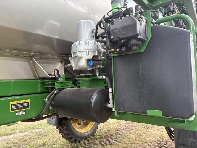 John Deere 412R