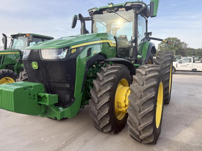 John Deere 8R 410