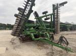 John Deere 637