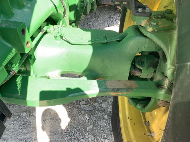 John Deere 8335R