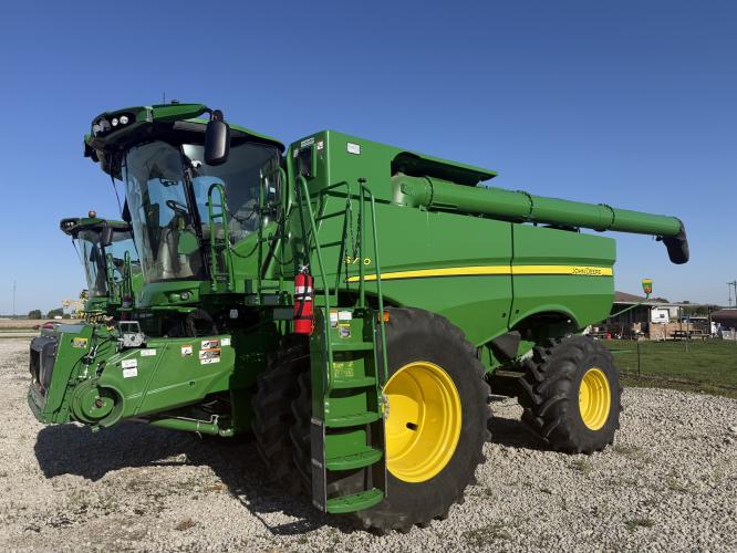John Deere S770