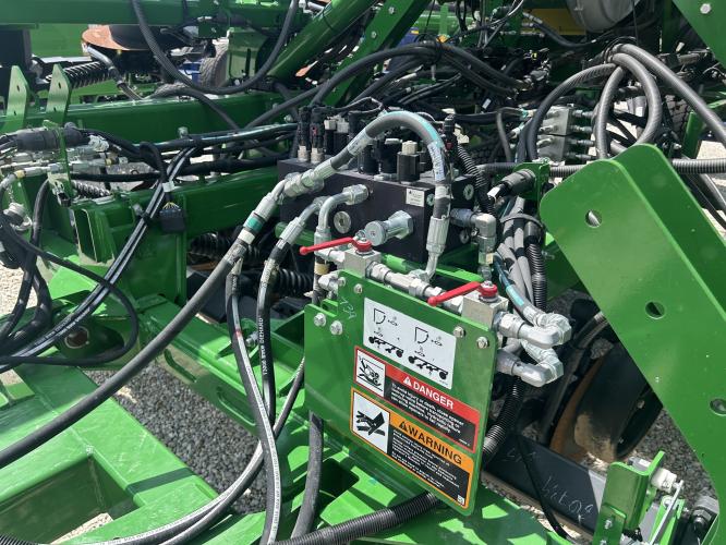 John Deere N530C