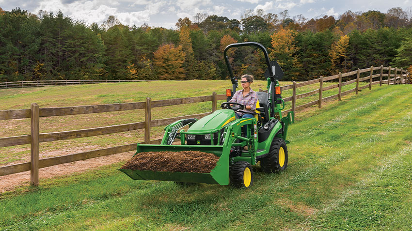 John Deere Compact Utility Tractors