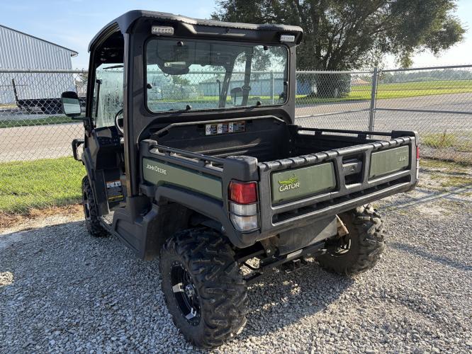 John Deere XUV835M
