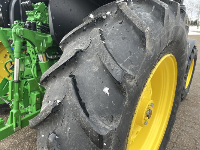 John Deere 6R 130