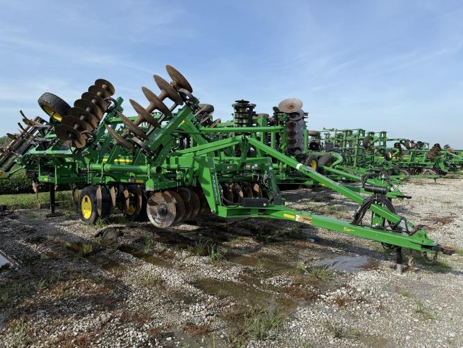 John Deere 2730