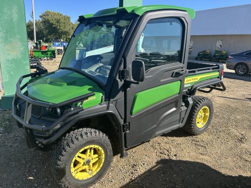  John Deere XUV 835R