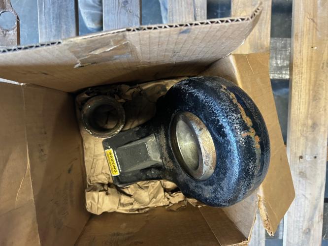 Degelman new take off 575037 - cat 5 hitch