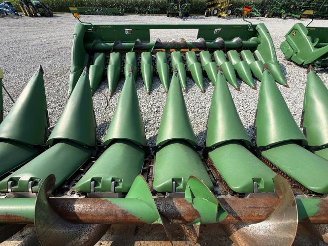 John Deere C8R