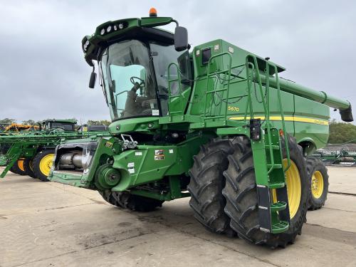 2014 John Deere S670