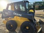 John Deere 330G