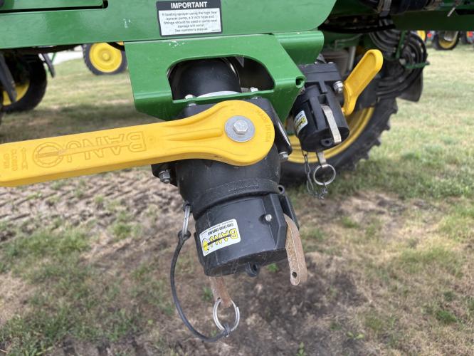 John Deere 412R