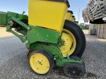 John Deere 7200